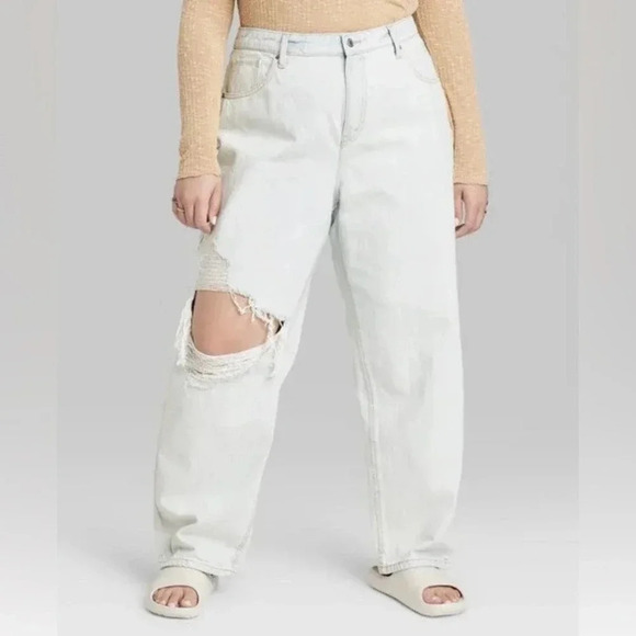 WILD Fable- High Rise Dad Jean​ light wash size 8 - Picture 2 of 11